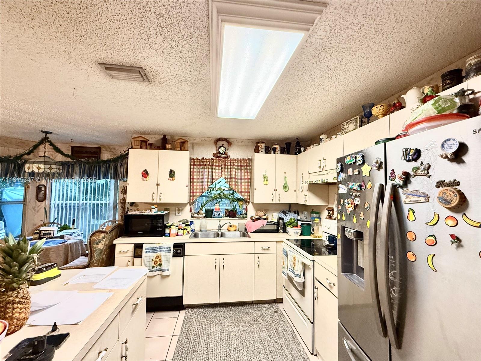 RAINBOW LAKES TR E - Residential