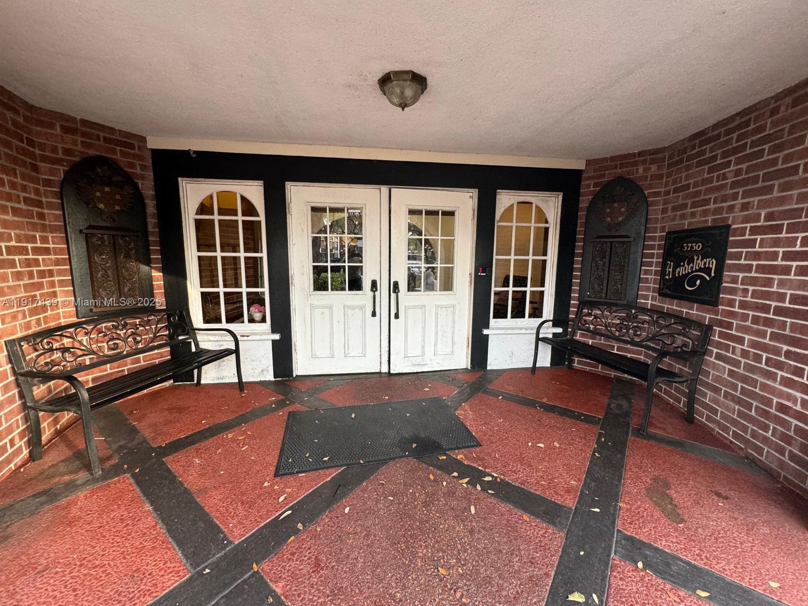 INTERNATIONAL VILLAGE AT - Residential Lease