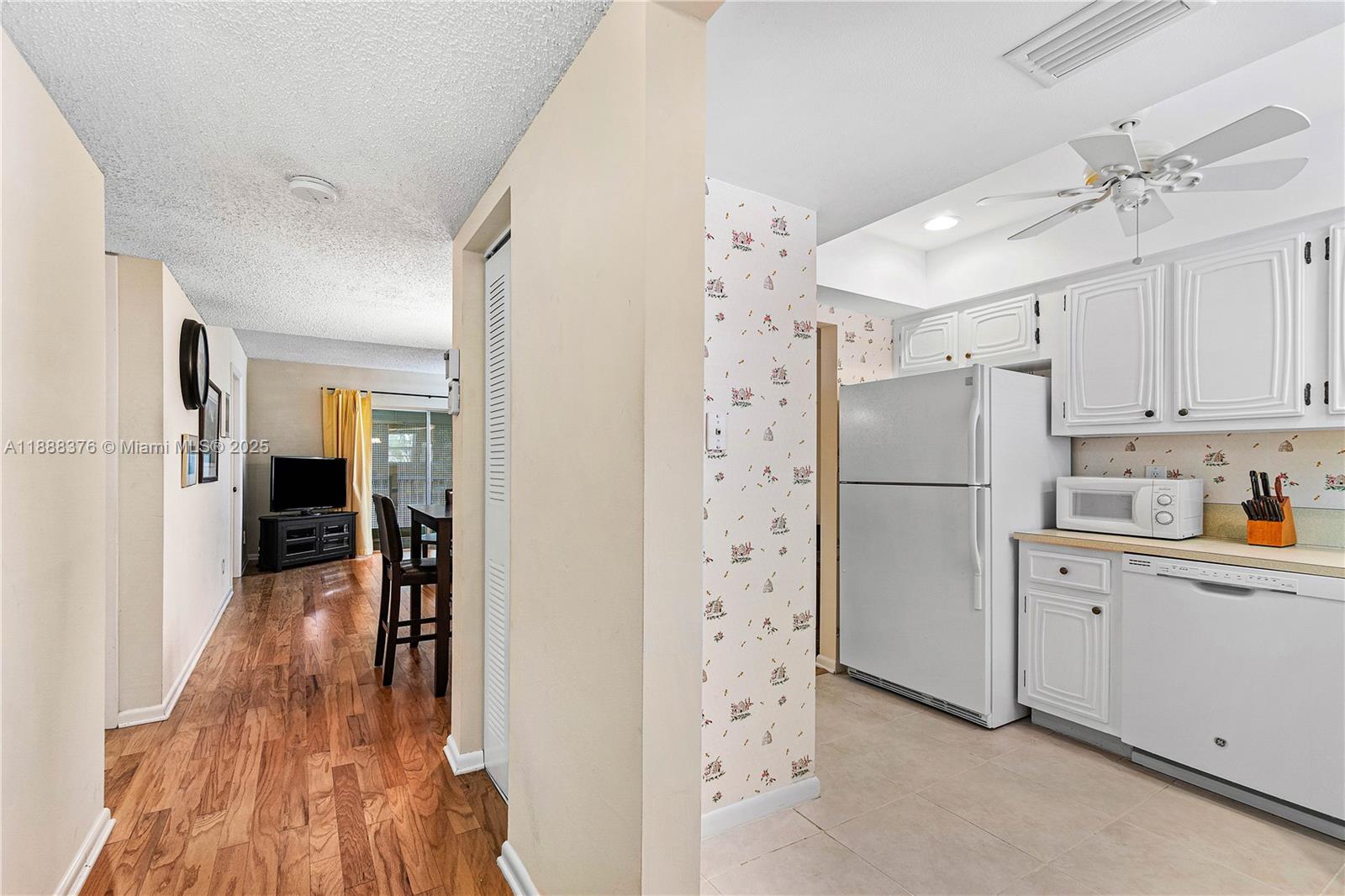 18081 SE Country Club Dr 22-216