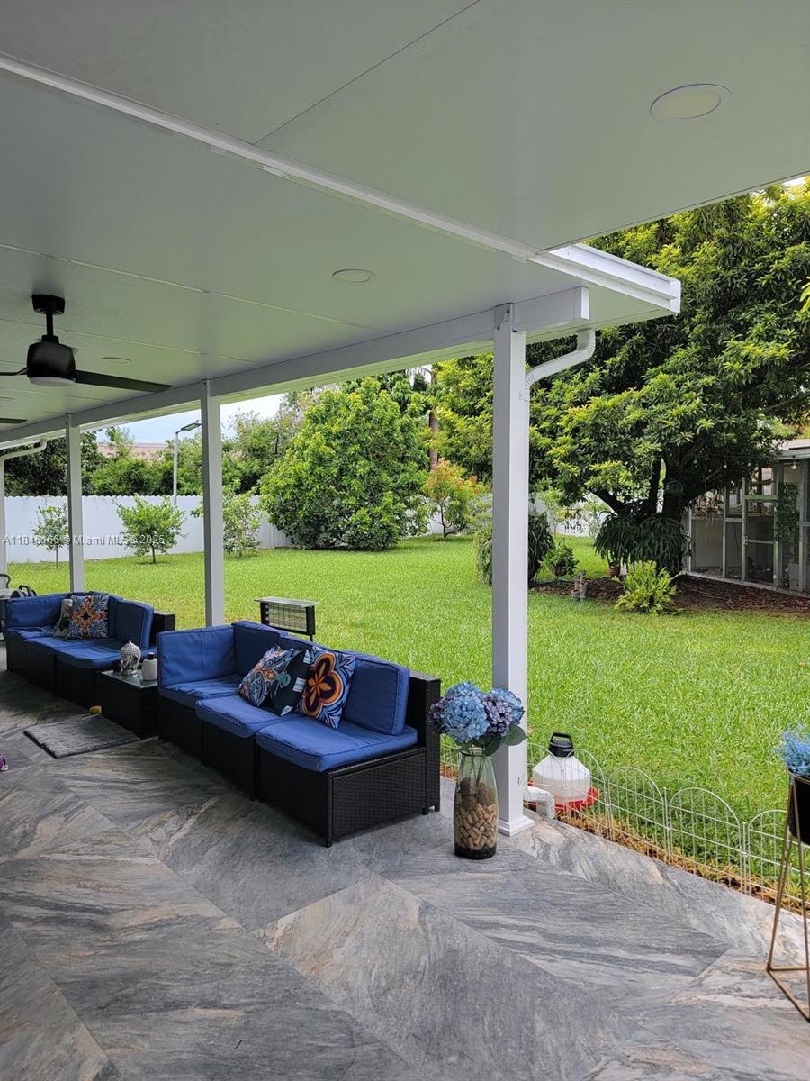 21 ST CENTURY HOMES 1ST S - Residential