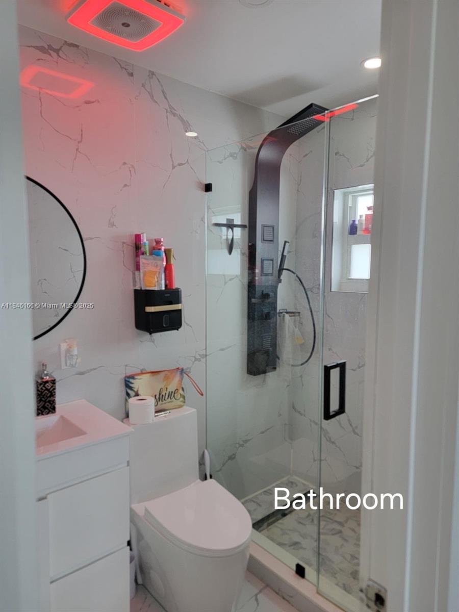 21 ST CENTURY HOMES 1ST S - Residential