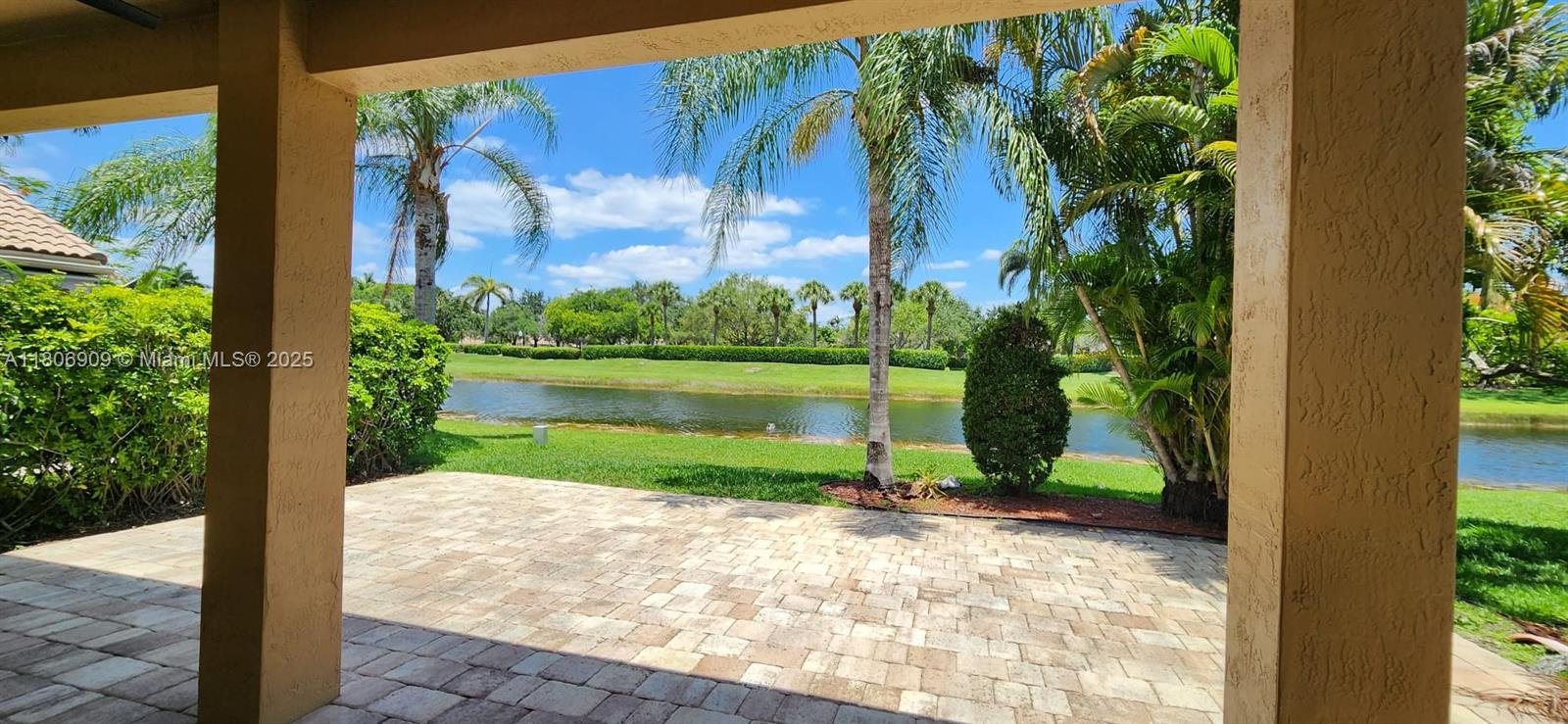 Rental Property at 872 Golden Cane Dr, Weston, Broward County, Florida - Bedrooms: 4 
Bathrooms: 3  - $5,000 MO.