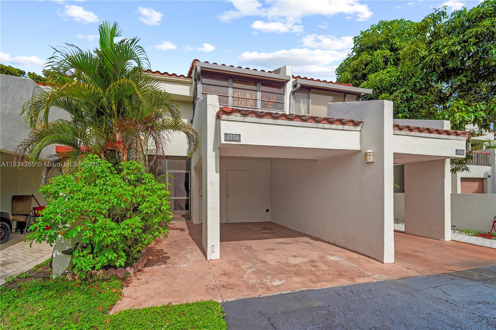 Welcome to this charming partially furnished 1-bedroom, 1-bath townhome in the heart of Lauderhill! This is a SHARED LIVING SPACE OPPORTUNITY. Perfect for traveling nurses, college students, or anyone looking for comfort + convenience in the heart of Broward. Bedroom features its own private bathroom.The spacious primary suite boasts a private balcony, ideal for relaxing after a long day. Enjoy access to the community pool and center, all included in your rent!
Rental Requirements: 3 recent pay stubs, Valid ID & First month & security deposit to move in (last month can be split over 2 payments)