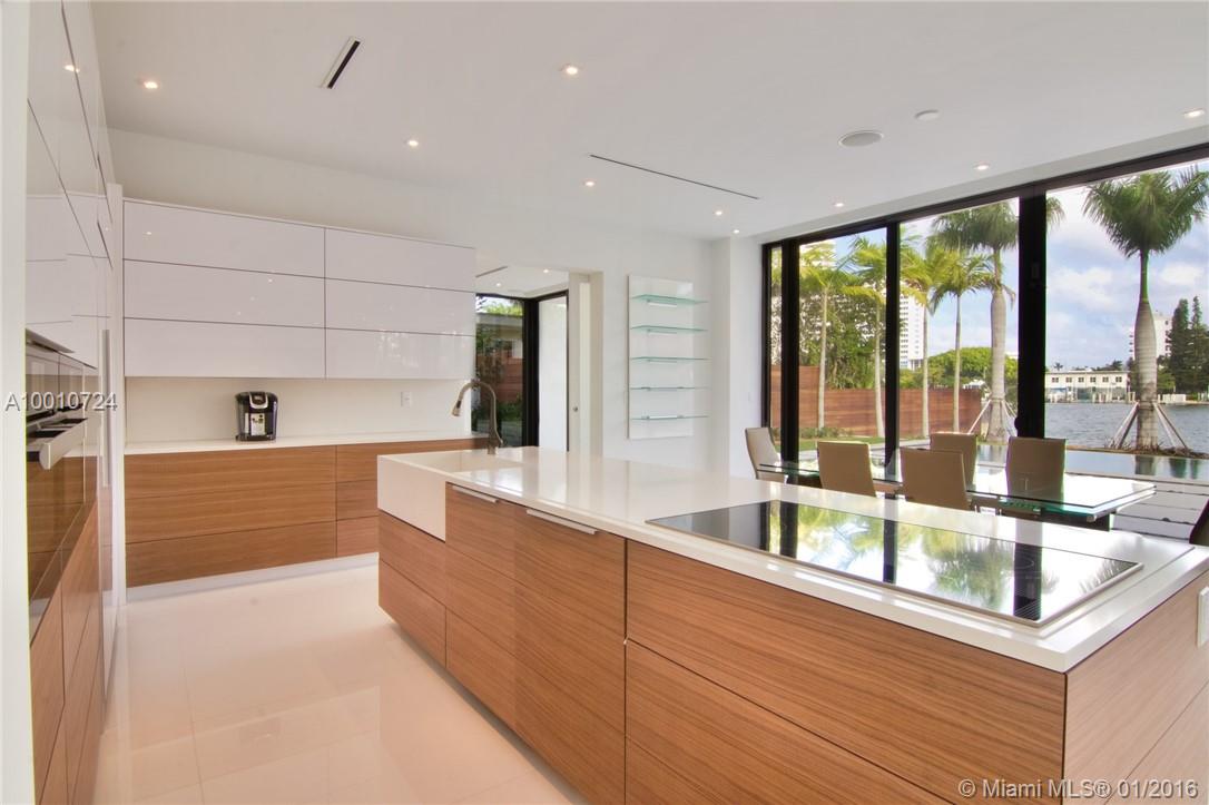 BEACH VIEW - Residential