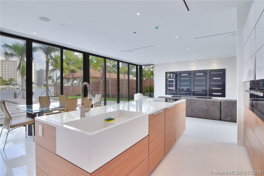 BEACH VIEW - Residential