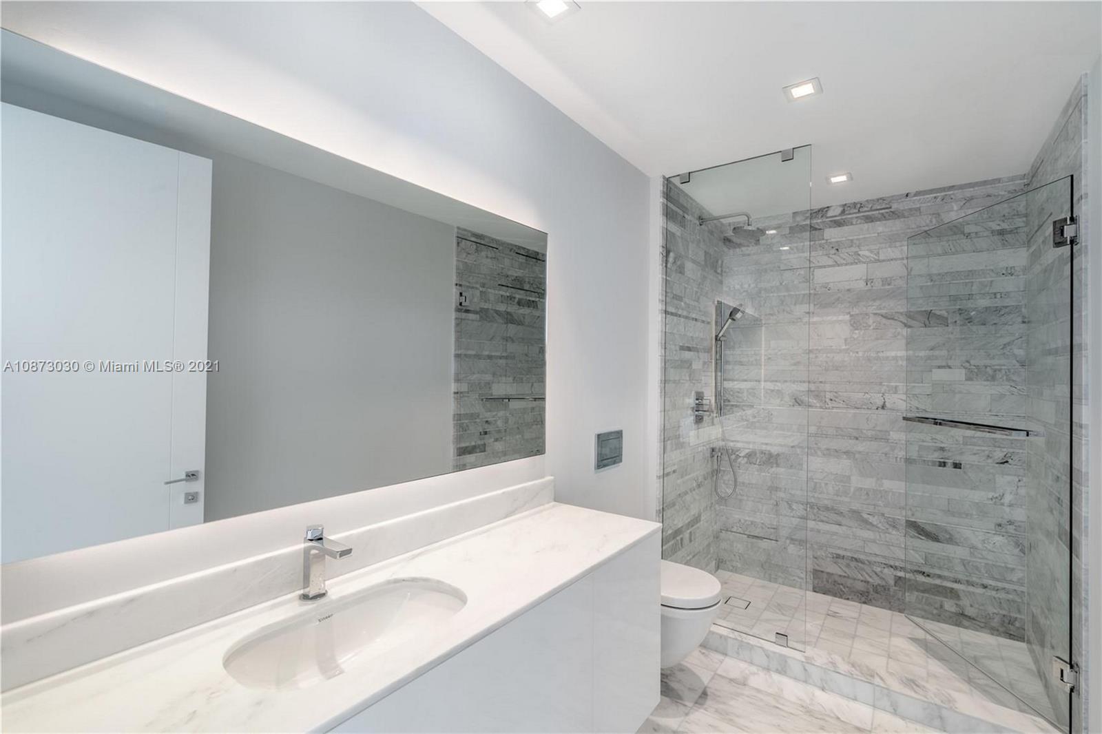 OCEANA BAL HARBOUR CONDO - Residential