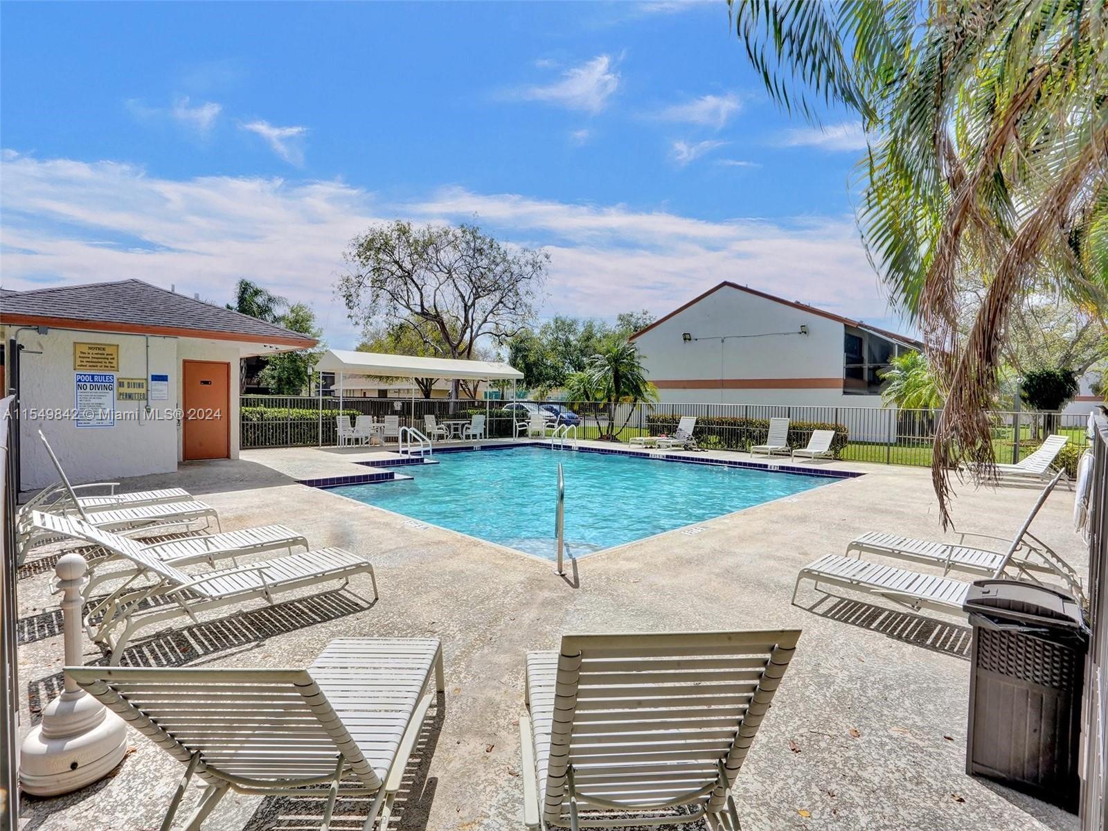 GLEN EDEN AT DAVIE - Residential