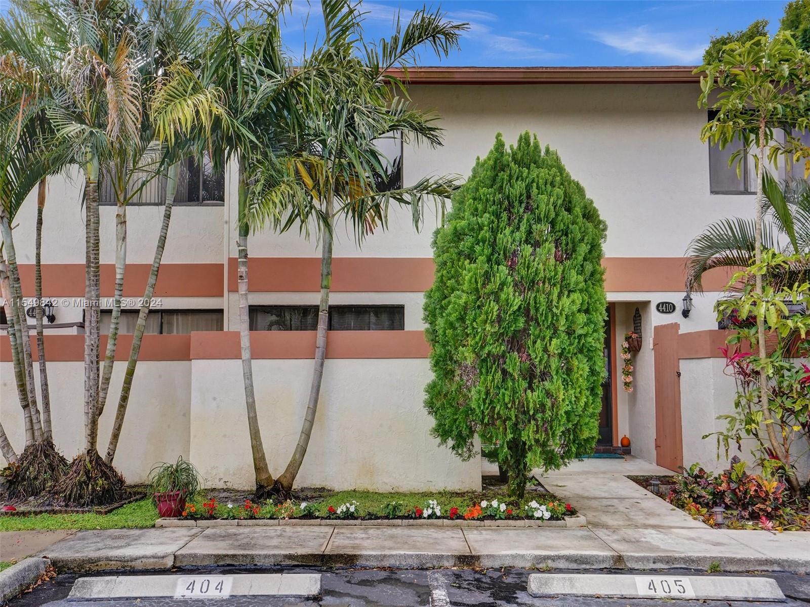GLEN EDEN AT DAVIE - Residential
