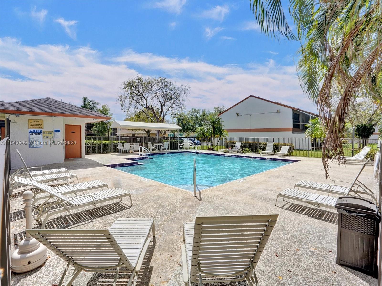 GLEN EDEN AT DAVIE - Residential