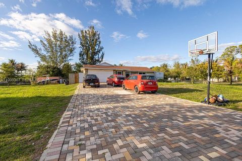16525 N 87th Ln N Loxahatchee FL 33470