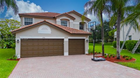 Single Family Residence in Miramar FL 2701 179th Ave Ave 39.jpg