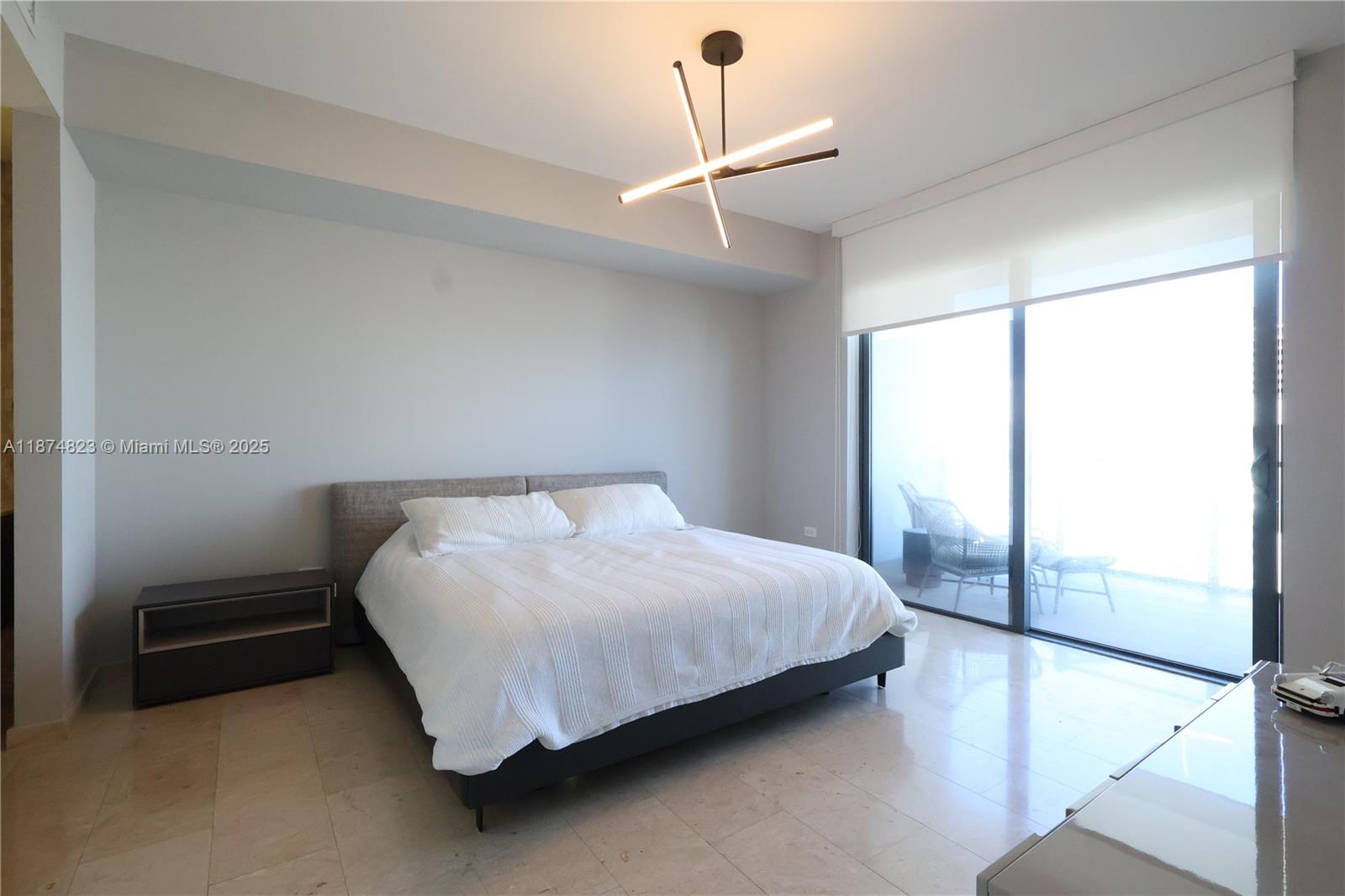 REACH CONDO - Residential