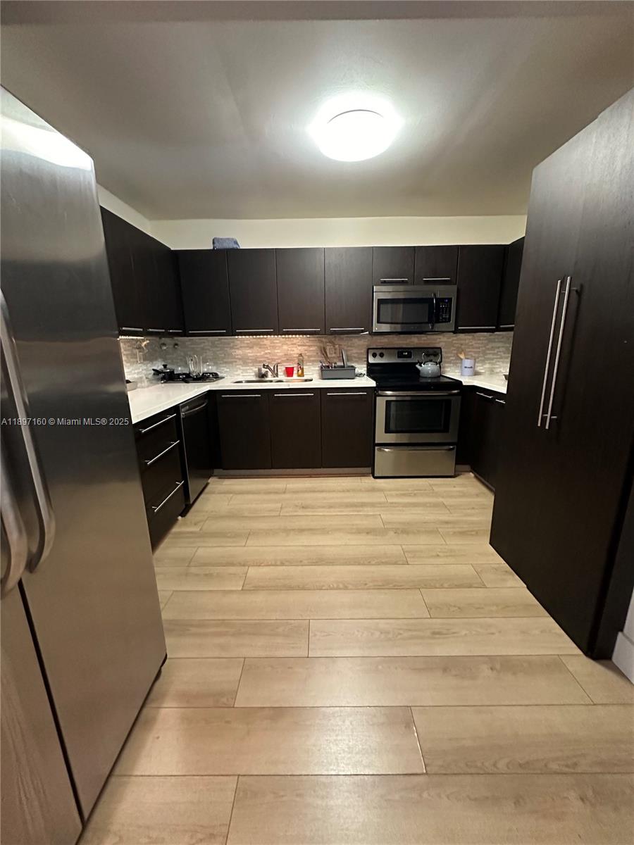 55 Ocean Lane Dr 2028