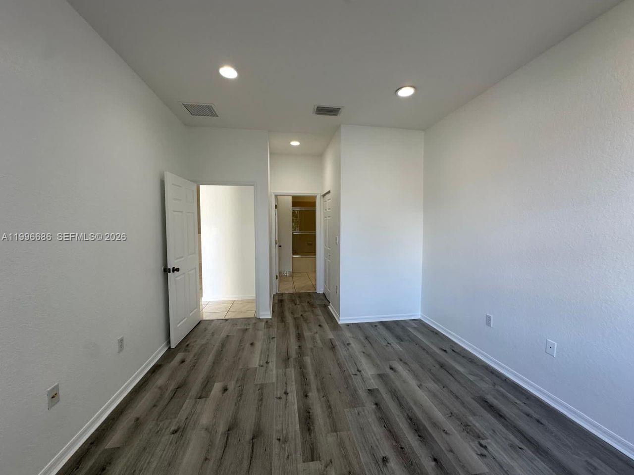 SPICEWOOD SUB - Residential Lease