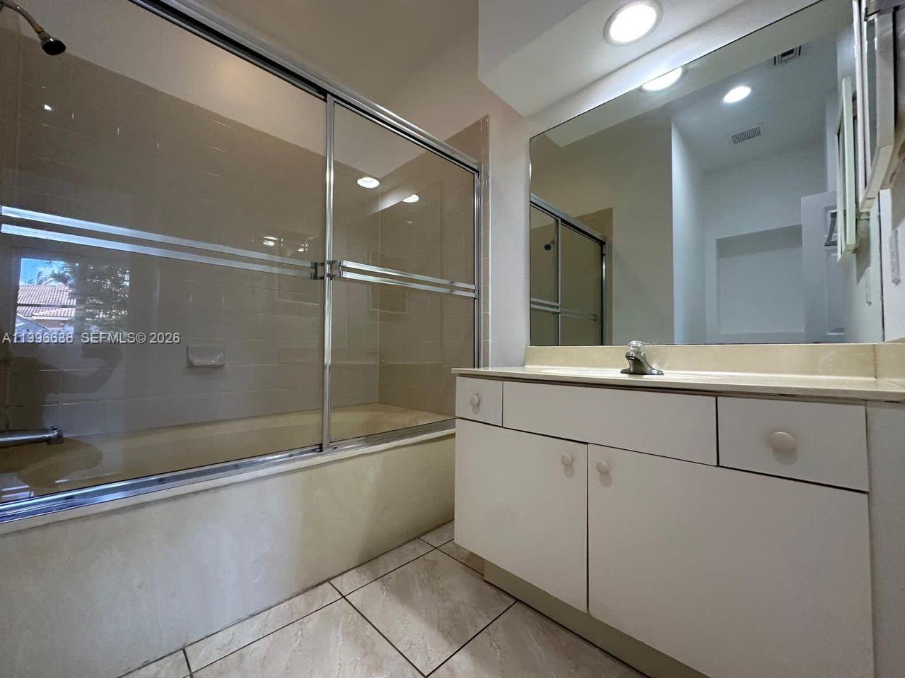 SPICEWOOD SUB - Residential Lease