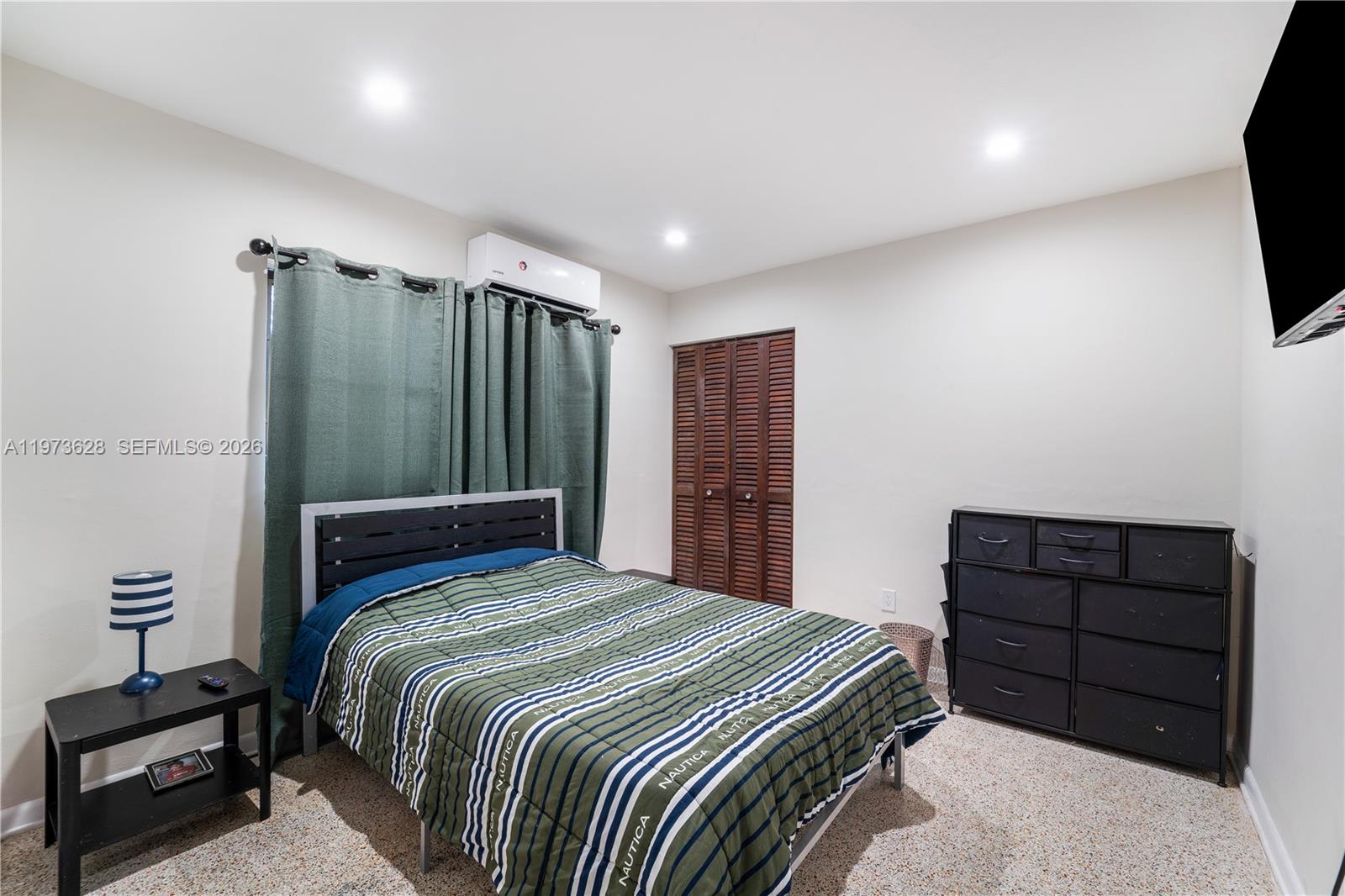 SOUTHWEST MANORS SEC 6 - Residential