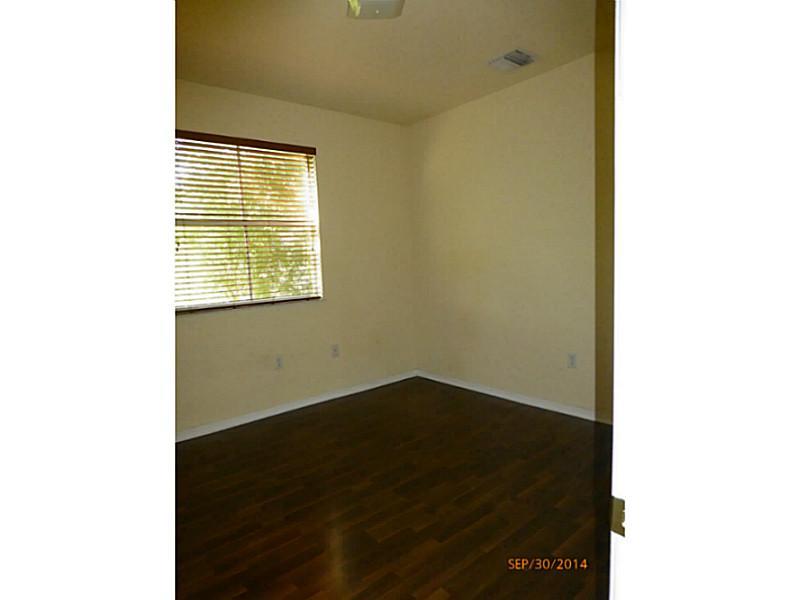 CASA DEL SUR - Residential Lease