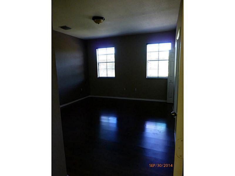 CASA DEL SUR - Residential Lease