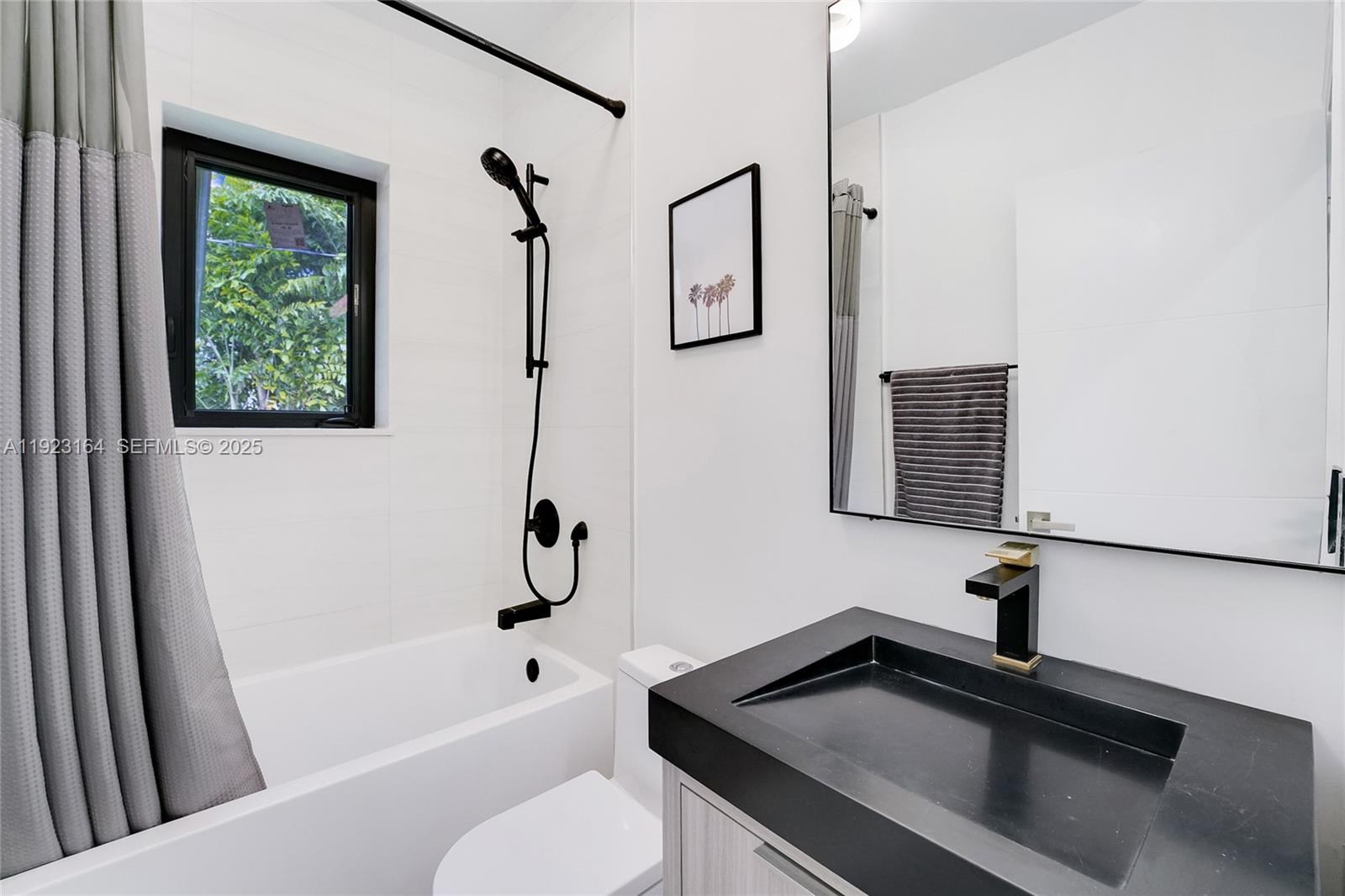 TREASURE ISLAND - Residential