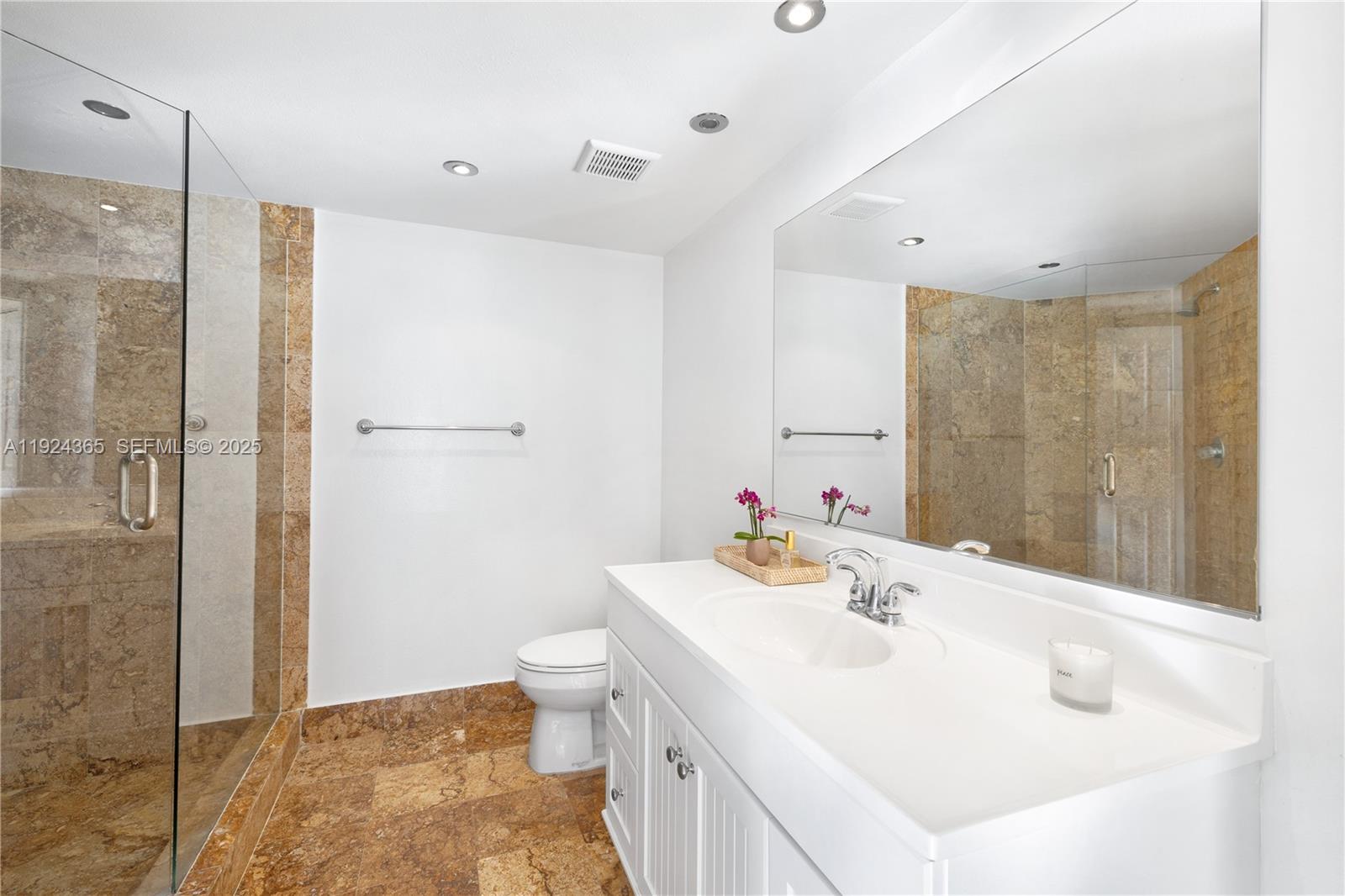 SUNSET HARBOUR SOUTH COND - Residential