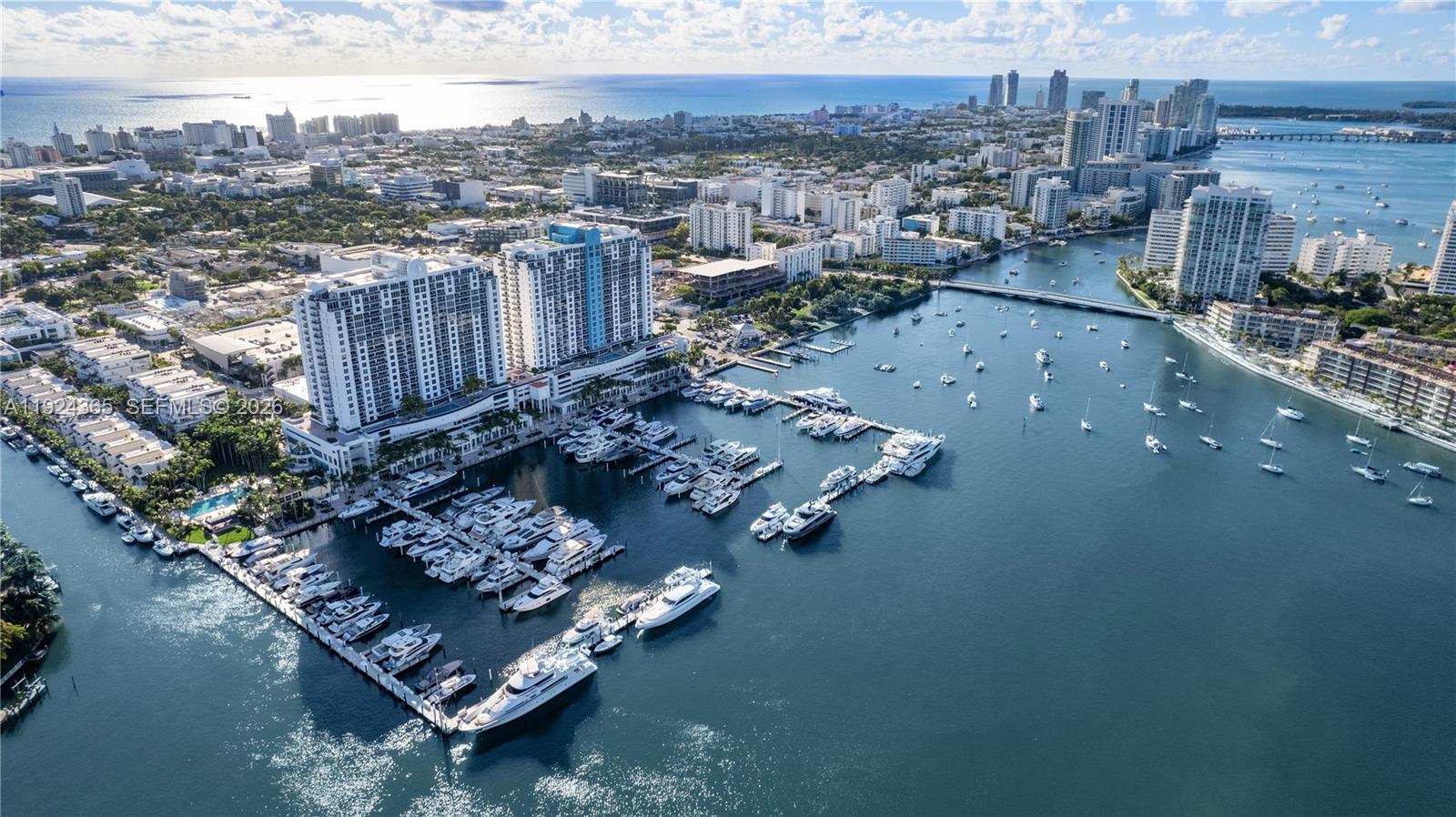 SUNSET HARBOUR SOUTH COND - Residential
