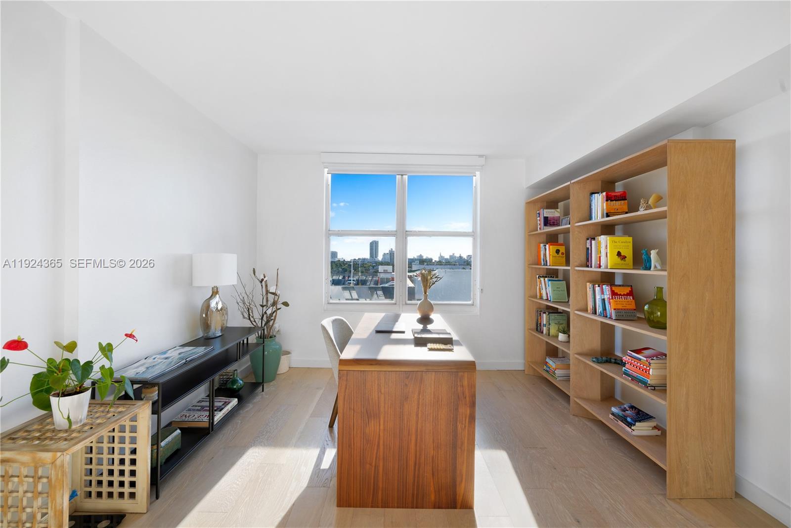 SUNSET HARBOUR SOUTH COND - Residential
