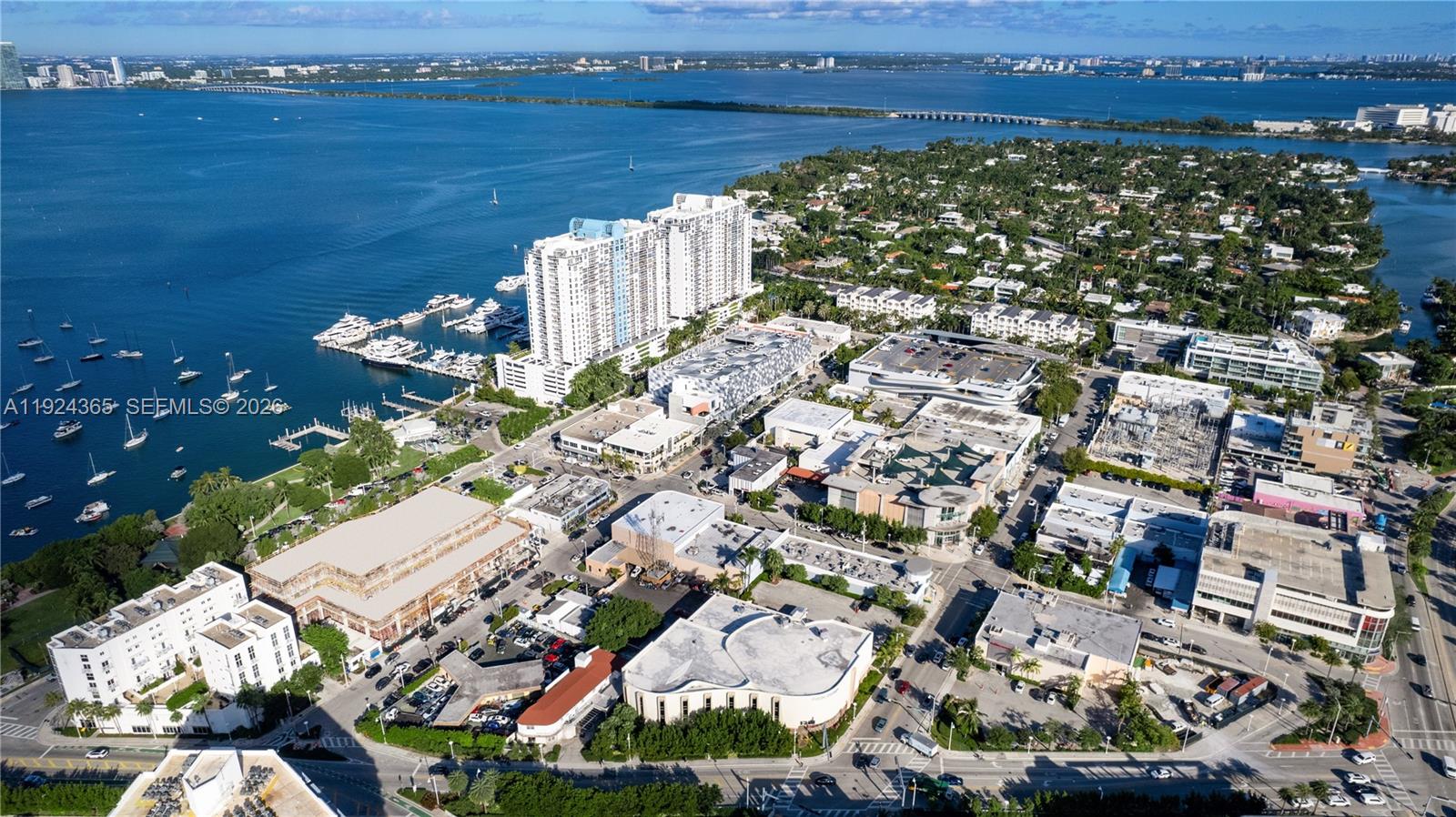 SUNSET HARBOUR SOUTH COND - Residential
