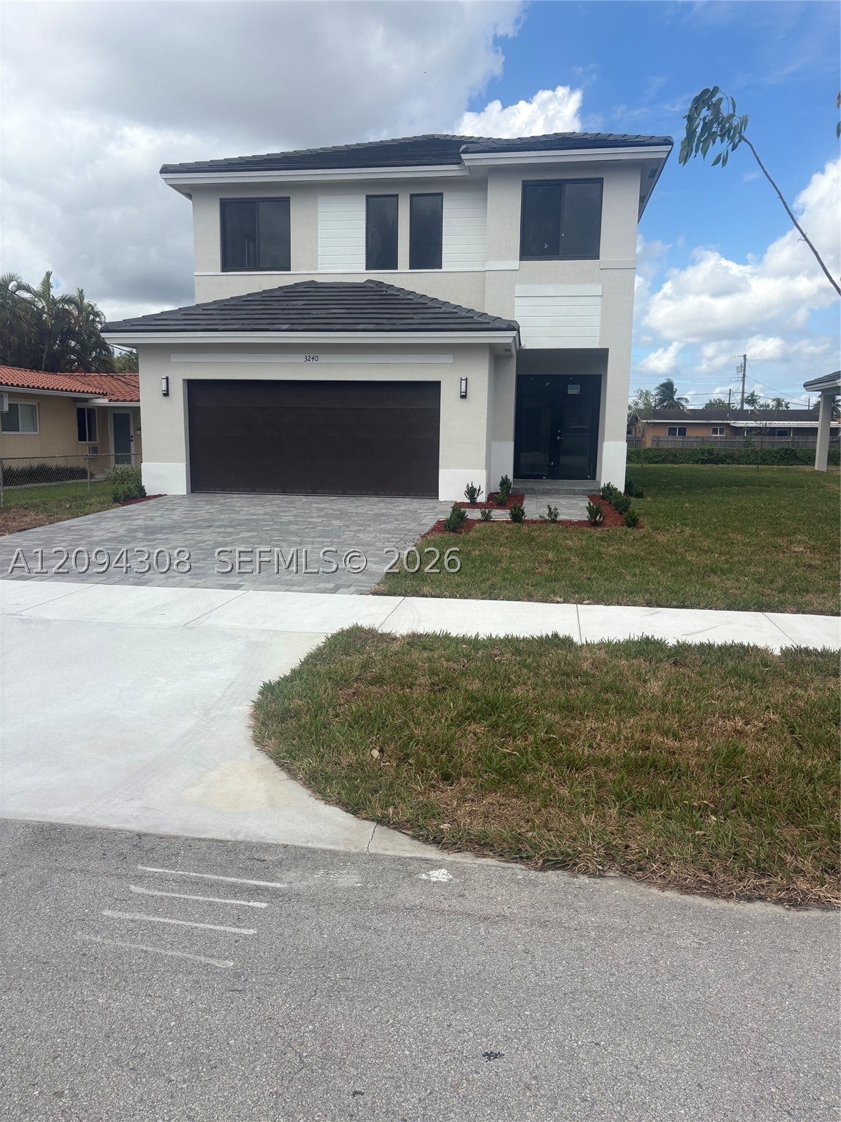 3240 SW 89th Ave, Miami FL 33165