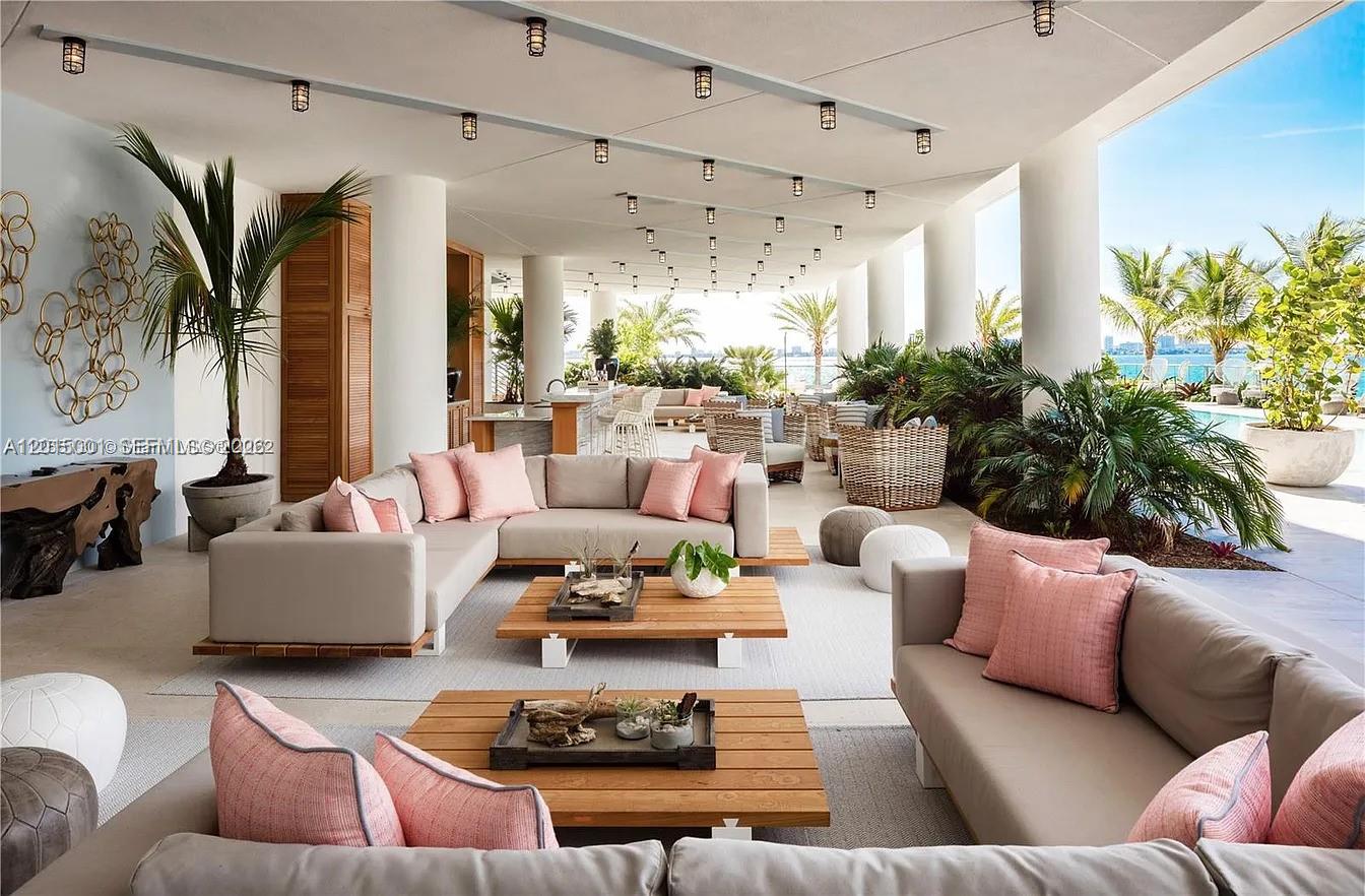 BISCAYNE BEACH CONDO - Residential