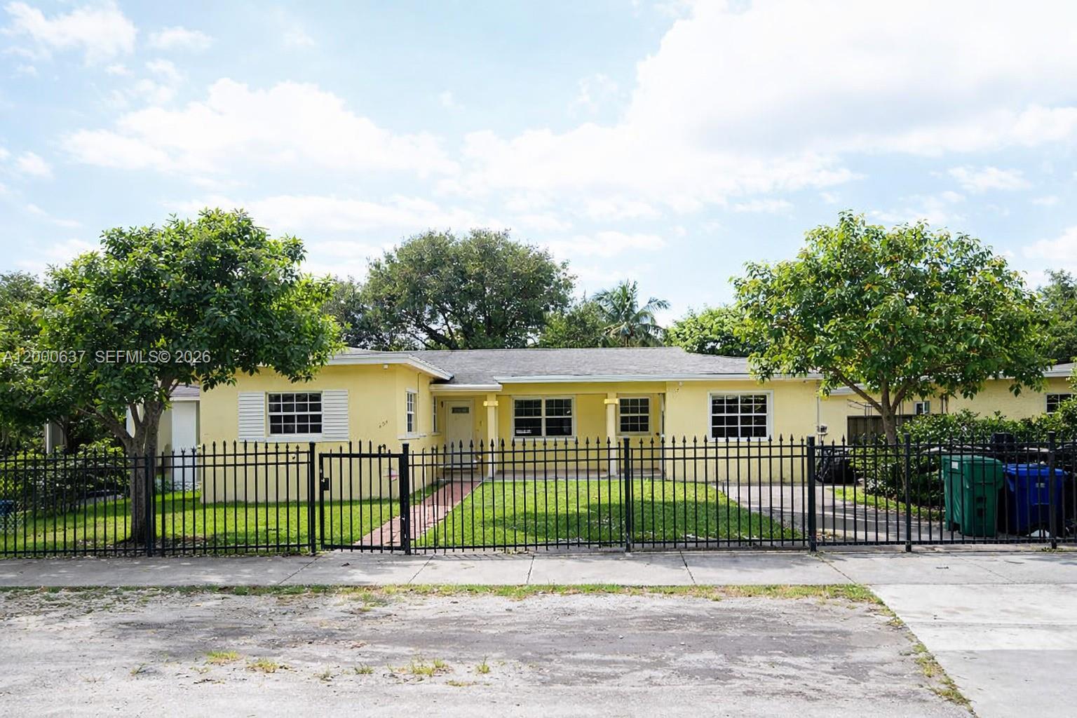 W MIAMI SHORES SEC B - Residential