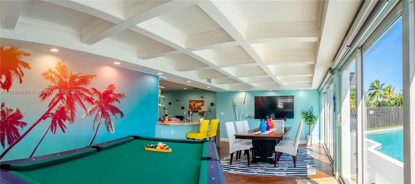 TROPICAL HAVEN - Residential