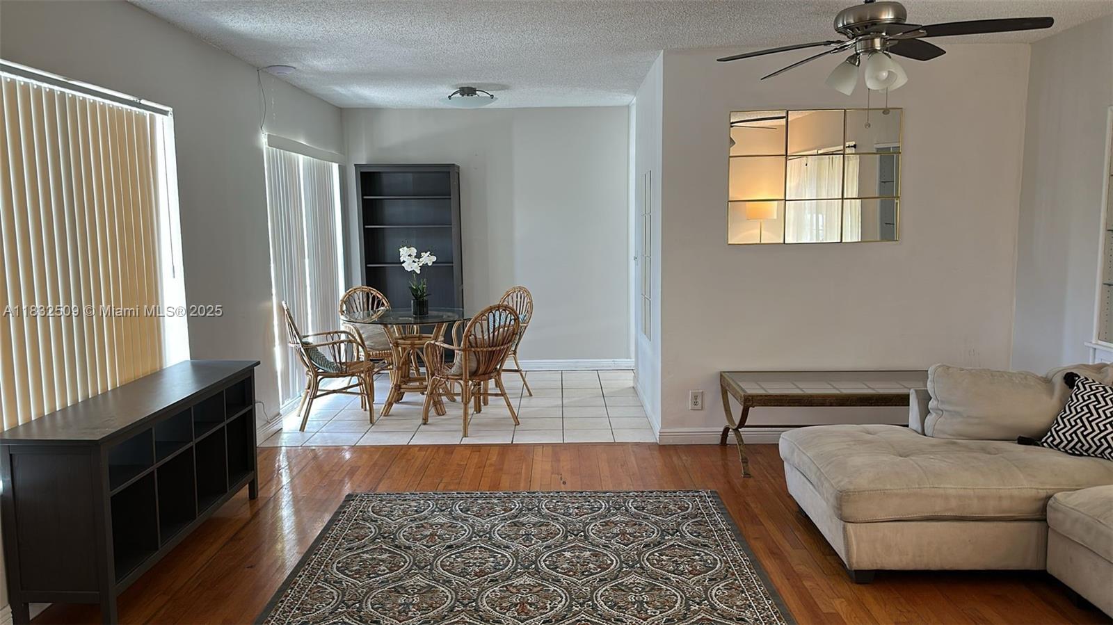 ISLE OF VENICE APTS INC C - Residential Lease