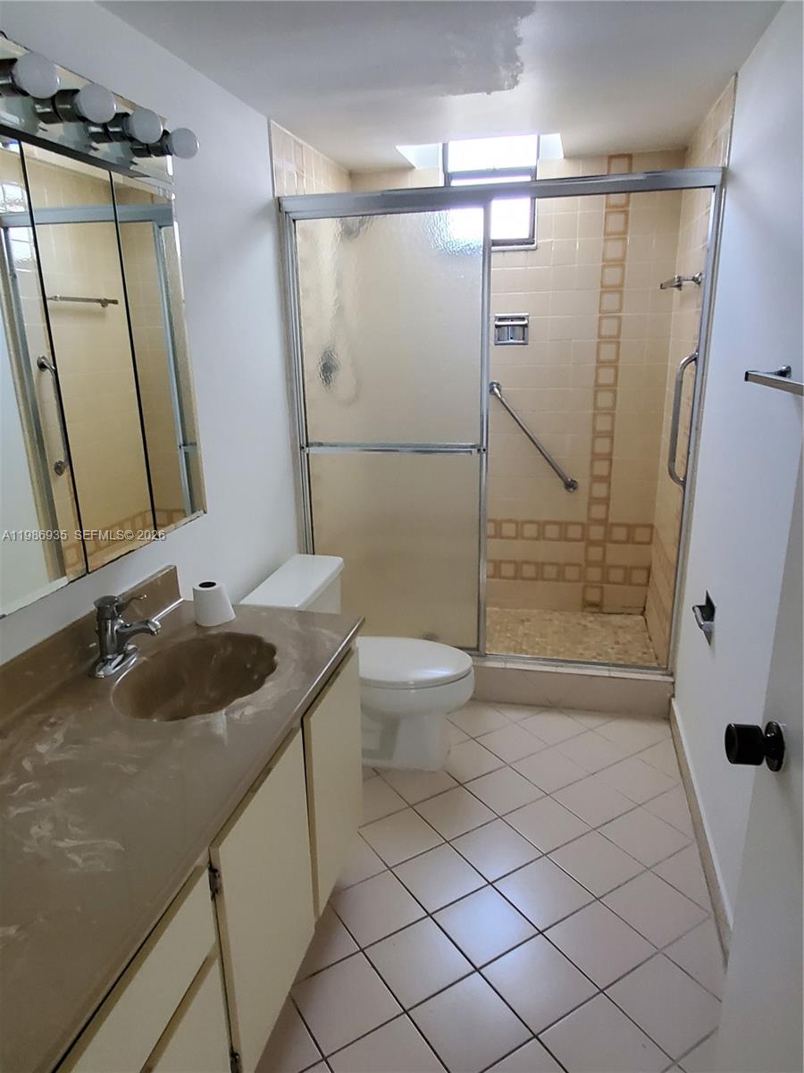 OLYMPUS CONDO PHASE - Residential Lease