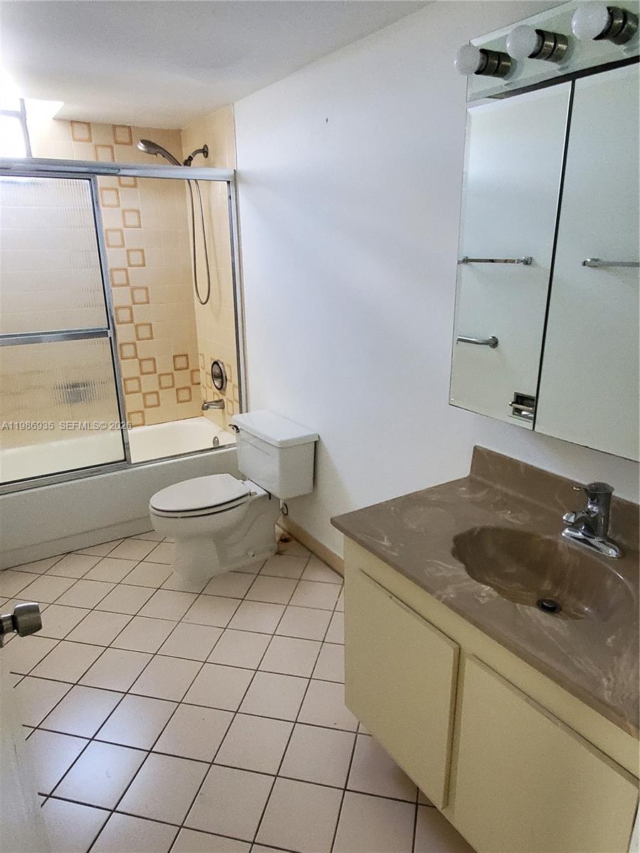 OLYMPUS CONDO PHASE - Residential Lease