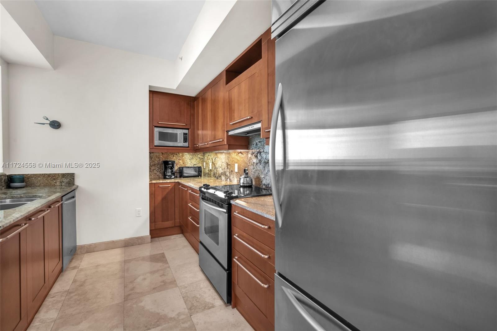 LAS OLAS RIVER HOUSE COND - Residential