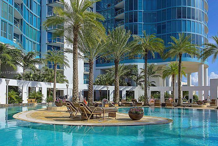 LAS OLAS RIVER HOUSE COND - Residential