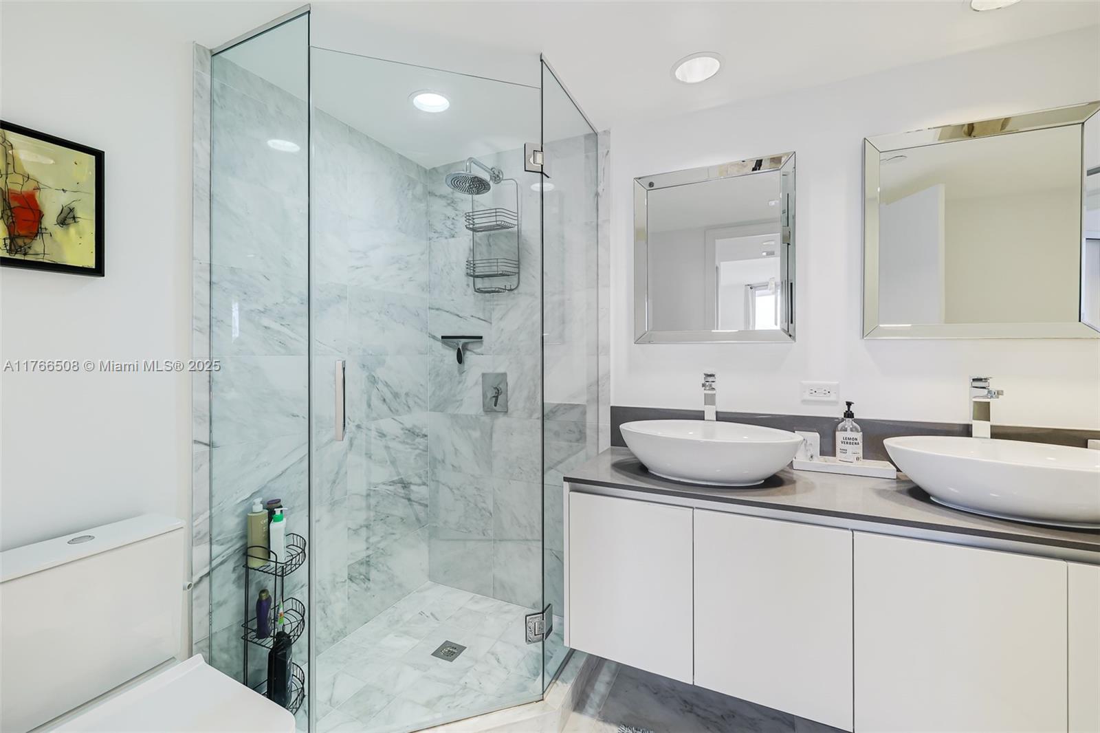 BAY HARBOUR ISLAND - Residential Lease