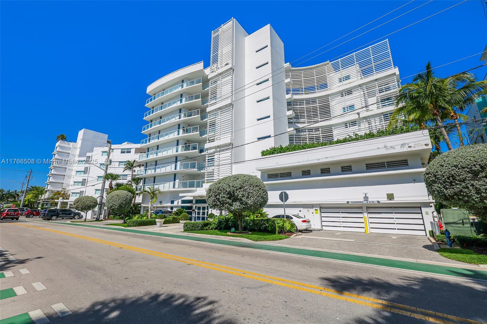 BAY HARBOUR ISLAND - Residential Lease