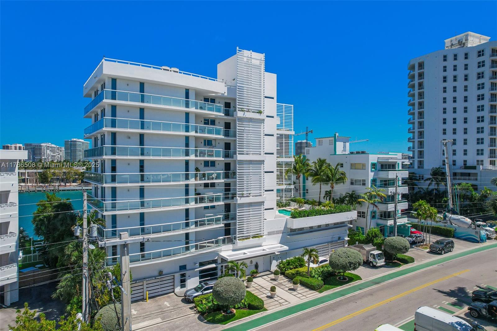 BAY HARBOUR ISLAND - Residential Lease