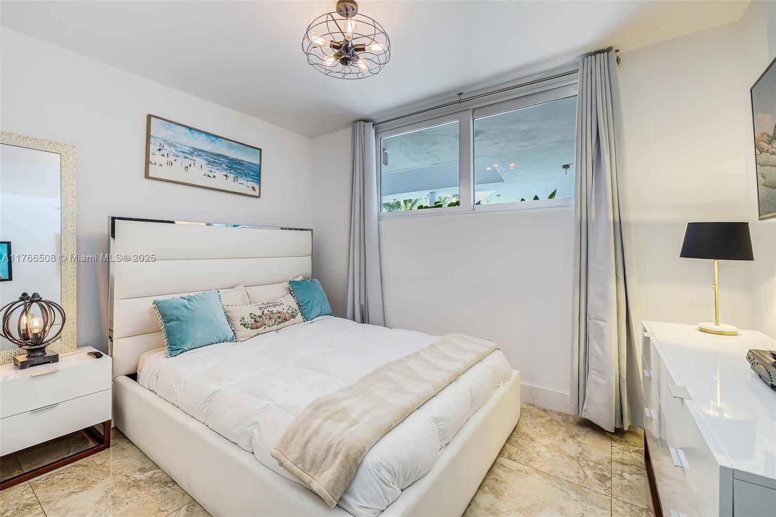 BAY HARBOUR ISLAND - Residential Lease