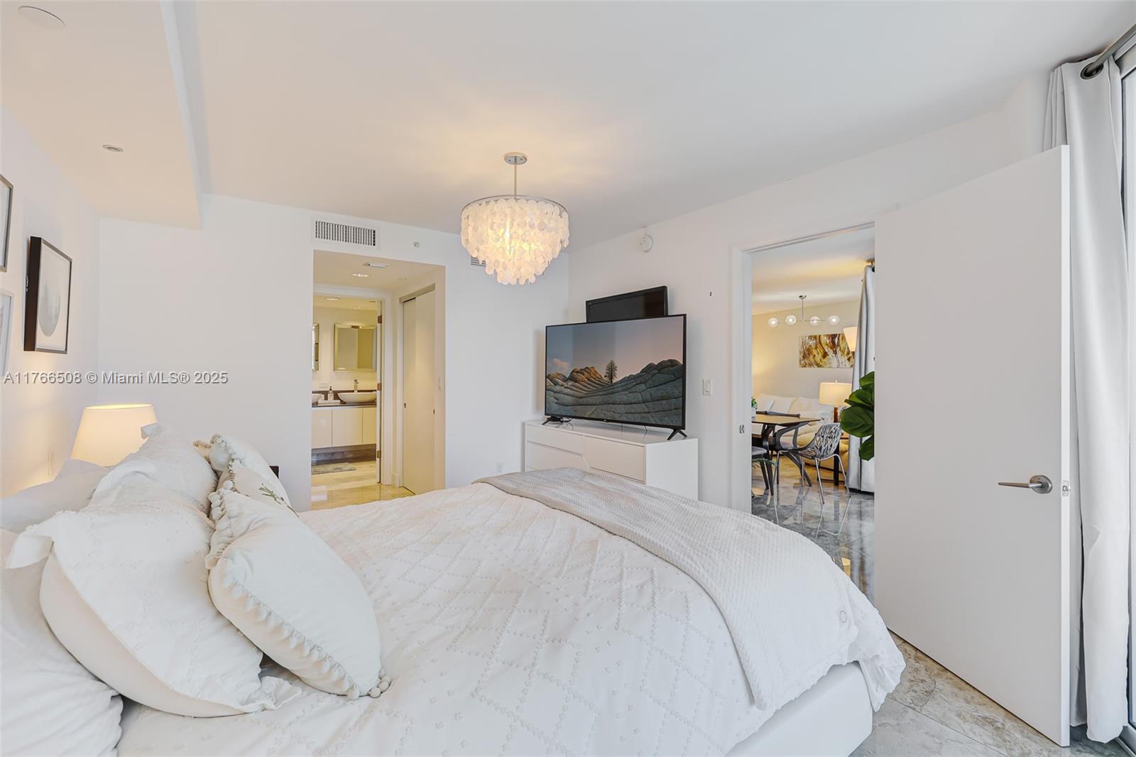 BAY HARBOUR ISLAND - Residential Lease