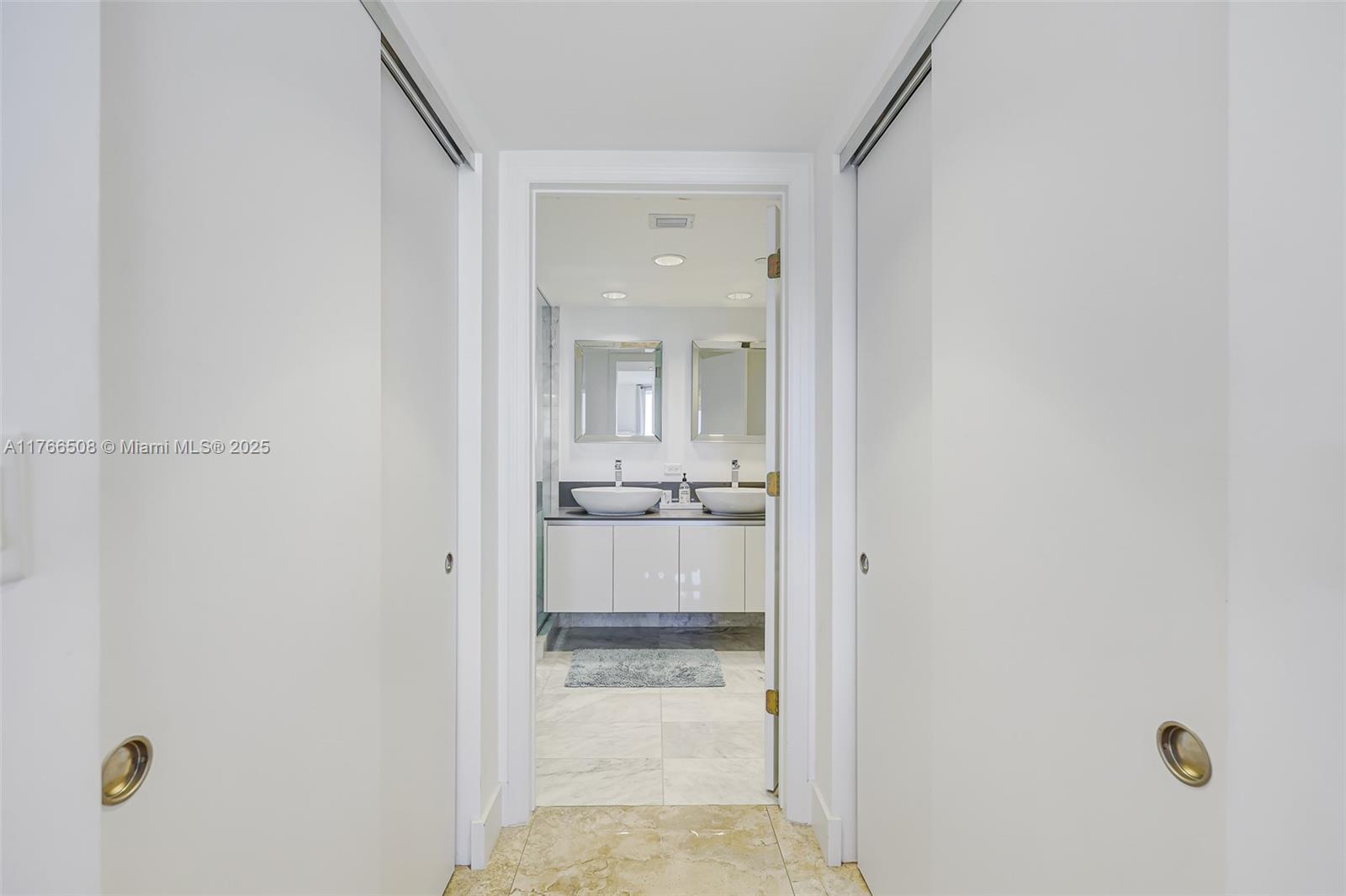 BAY HARBOUR ISLAND - Residential Lease