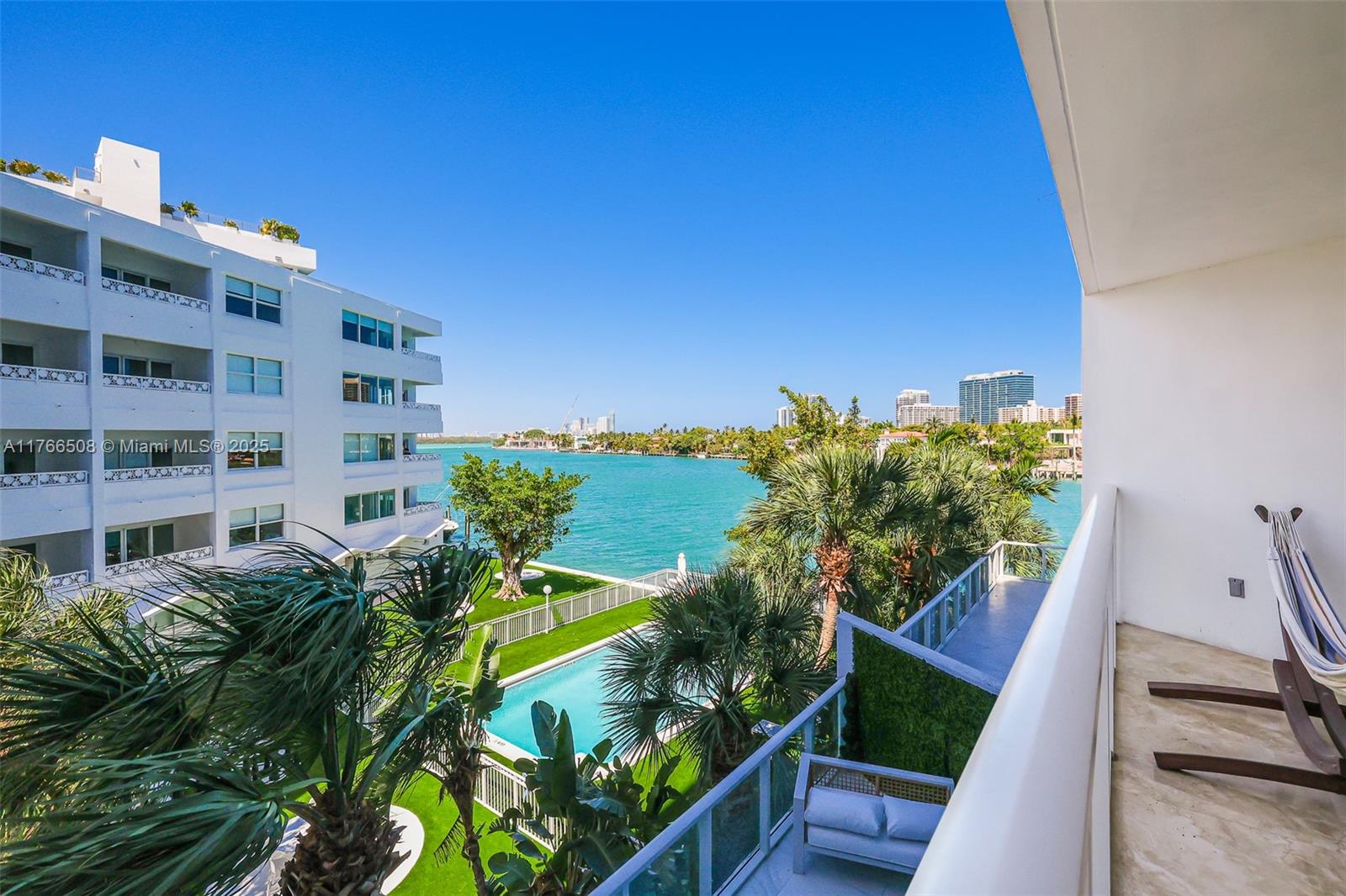 BAY HARBOUR ISLAND - Residential Lease