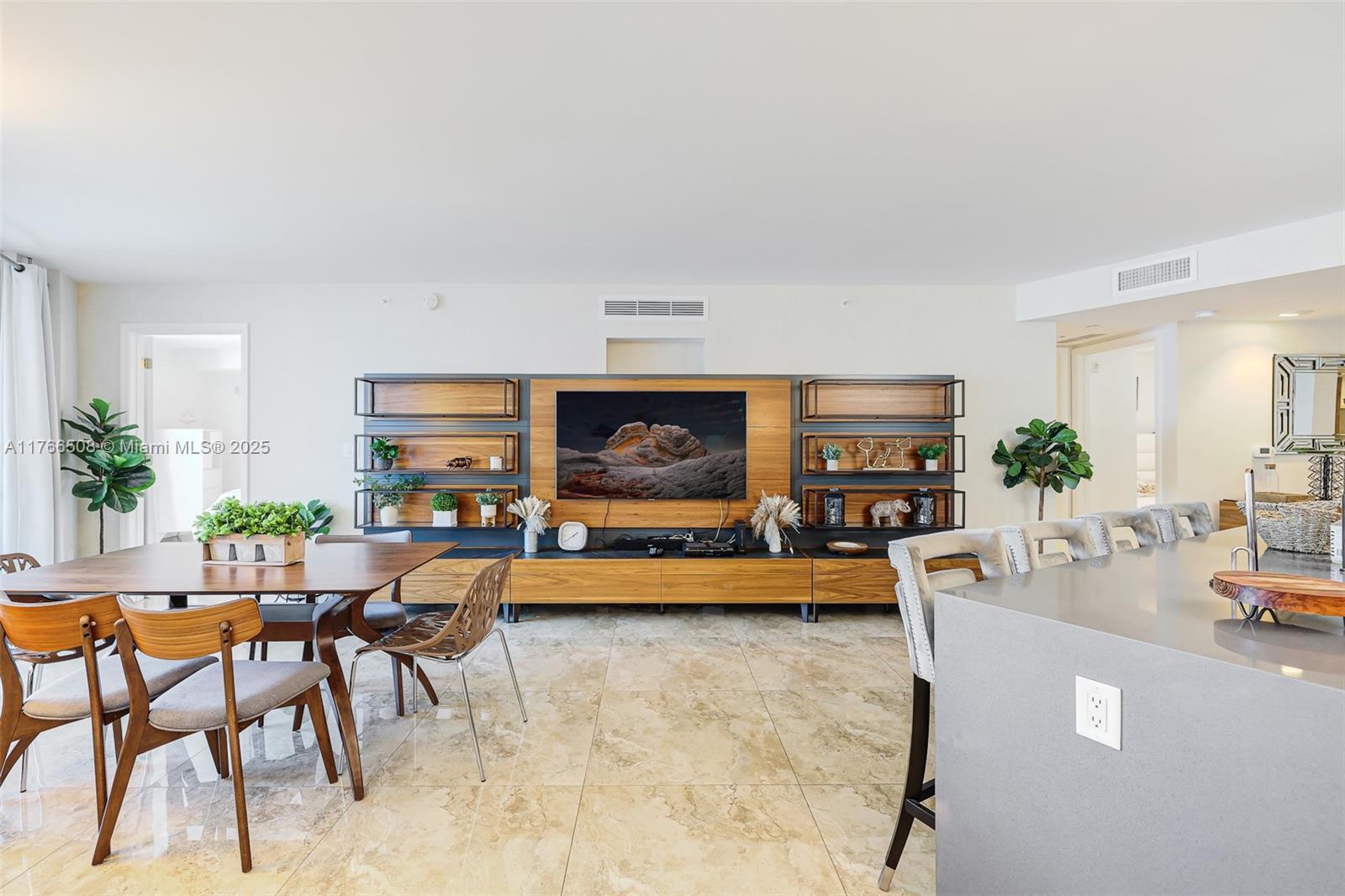 BAY HARBOUR ISLAND - Residential Lease