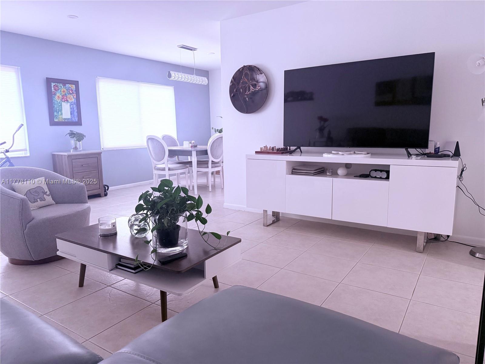 KINGSLEY AT CENTURY VILLA - Residential