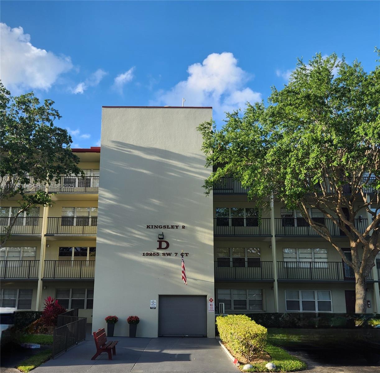 KINGSLEY AT CENTURY VILLA - Residential