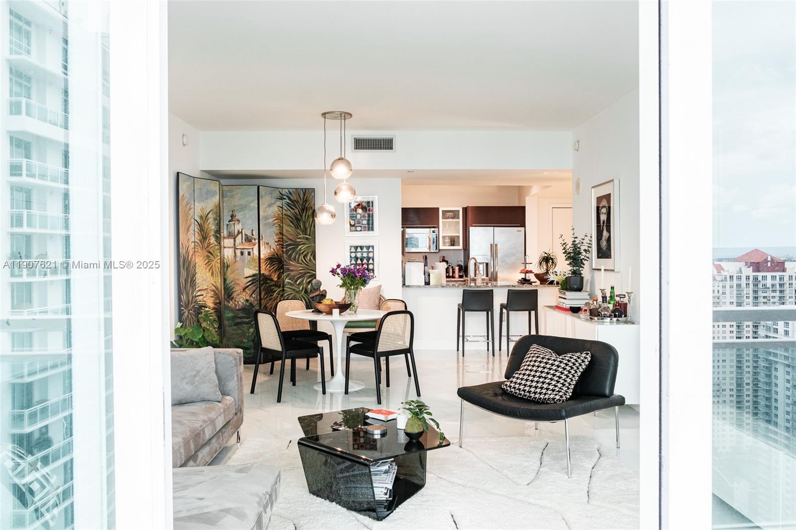 THE PLAZA 851 BRICKELL CO - Residential