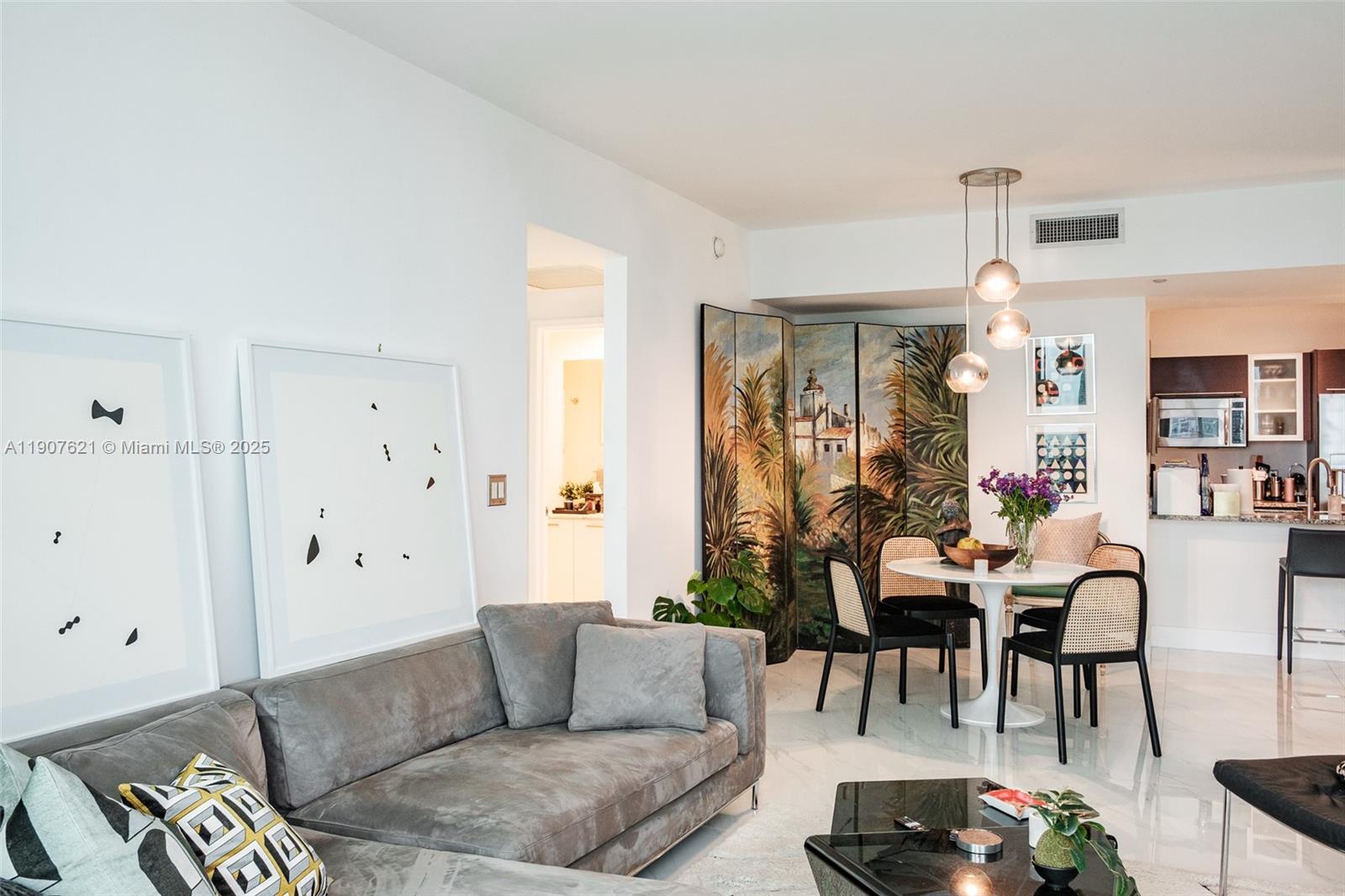 THE PLAZA 851 BRICKELL CO - Residential