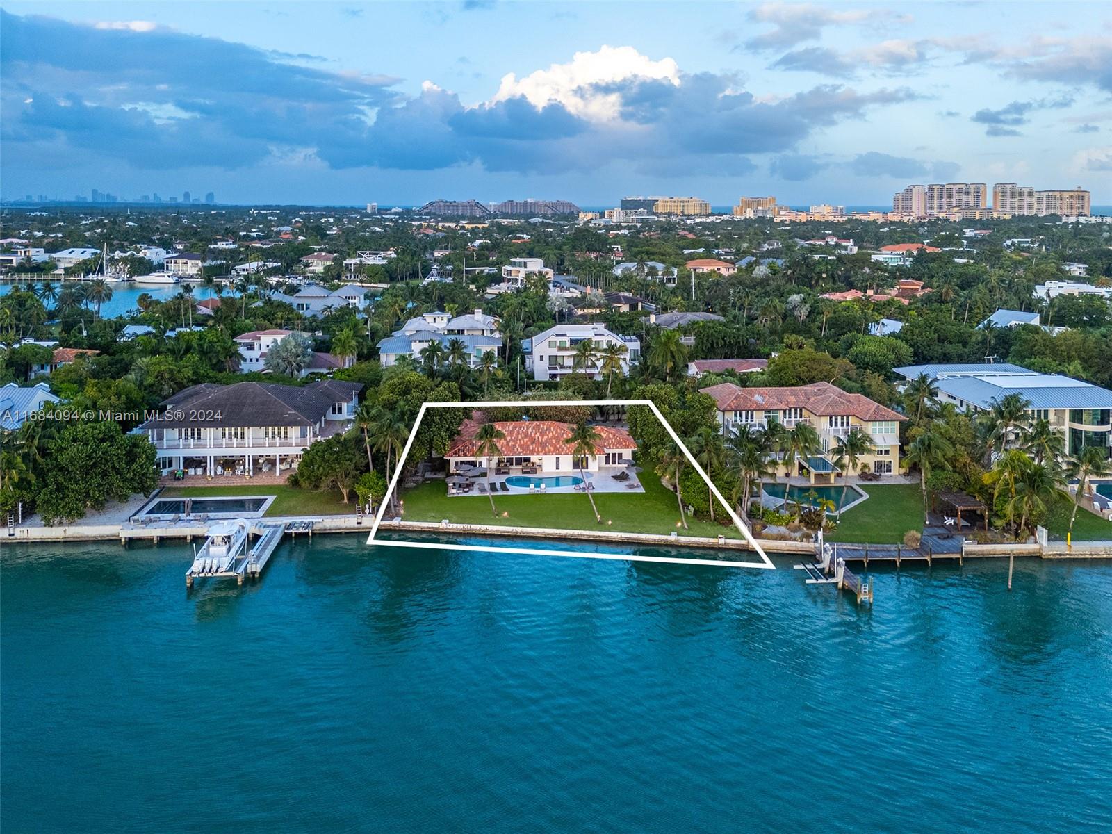 MASHTA ISLAND A REPLAT OF - Residential