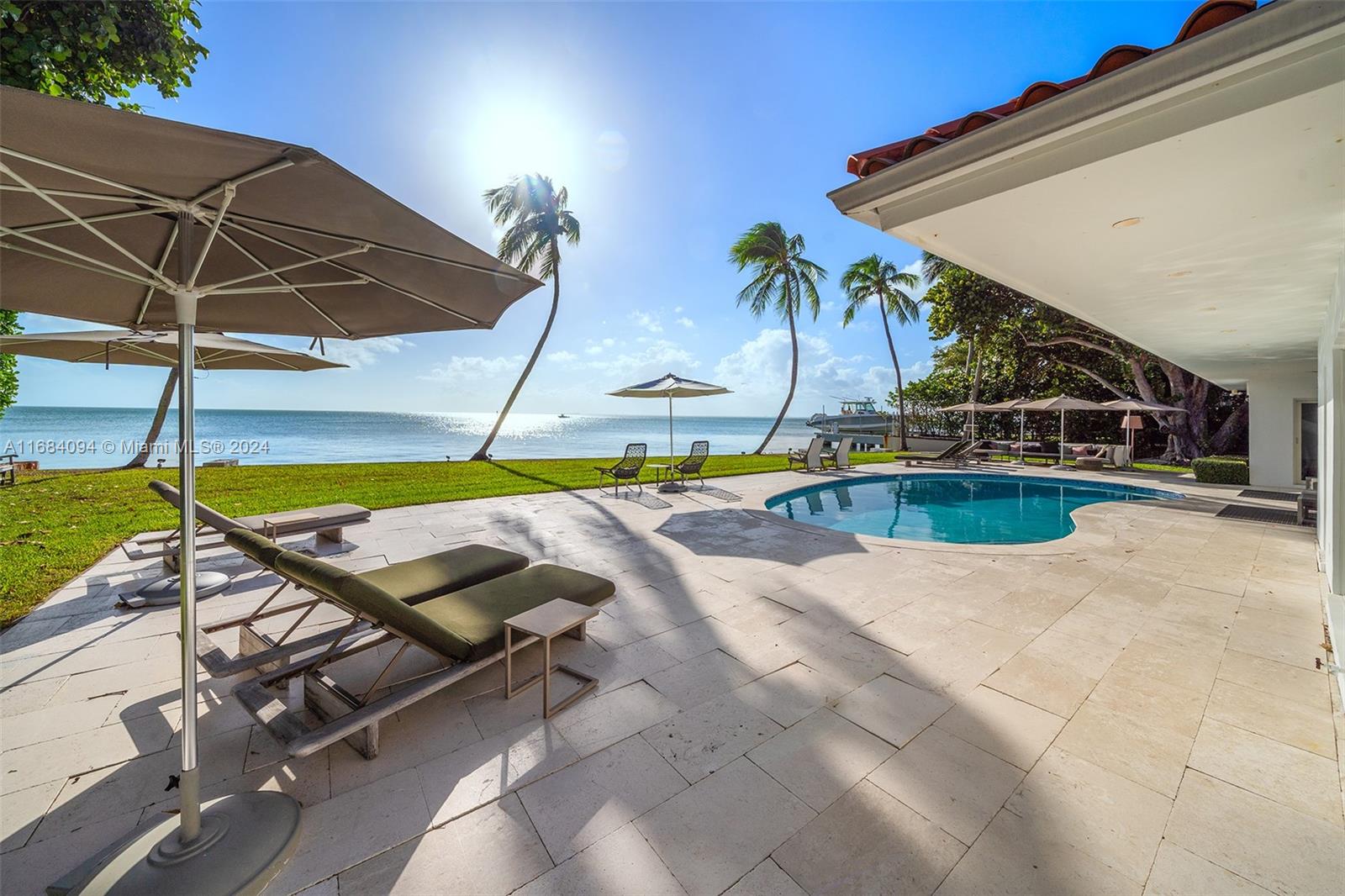 MASHTA ISLAND A REPLAT OF - Residential